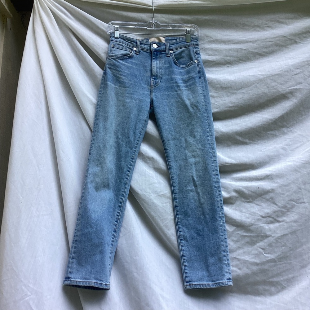 CQY Blue Straight Leg Jeans with Classic Indigo Wash, size 26